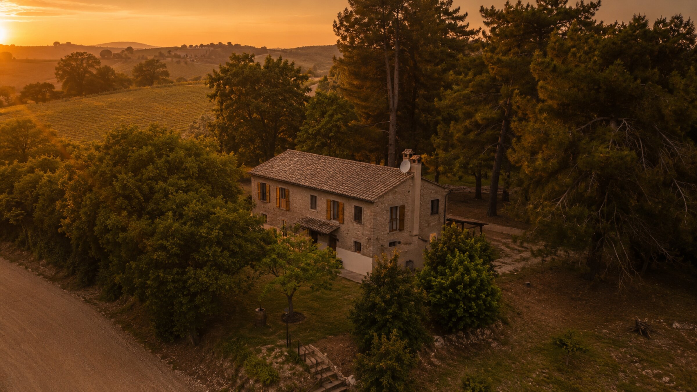 La Perla de Rey estate at sunrise